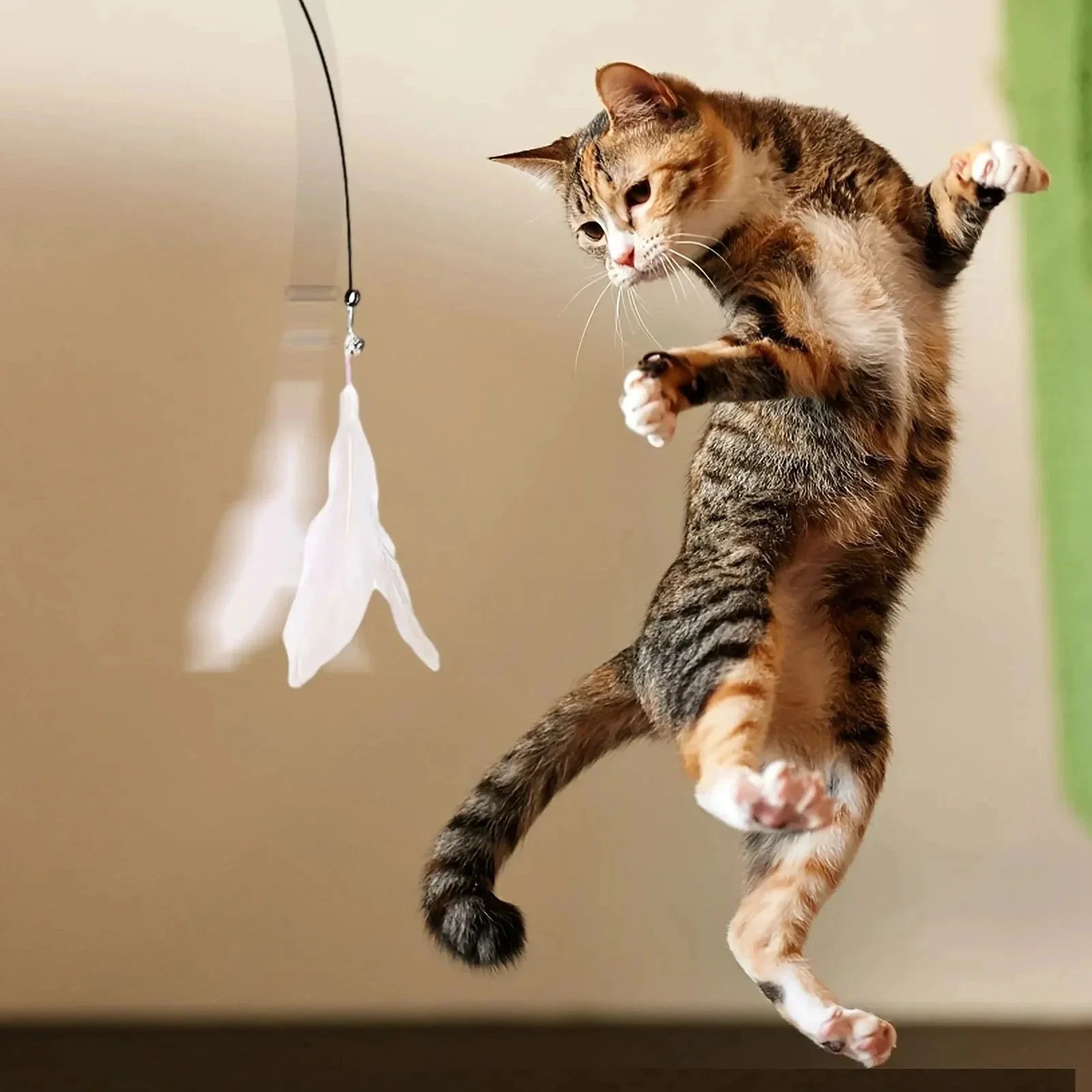 Jouet interactif pour chat – Baguette plume et clochette