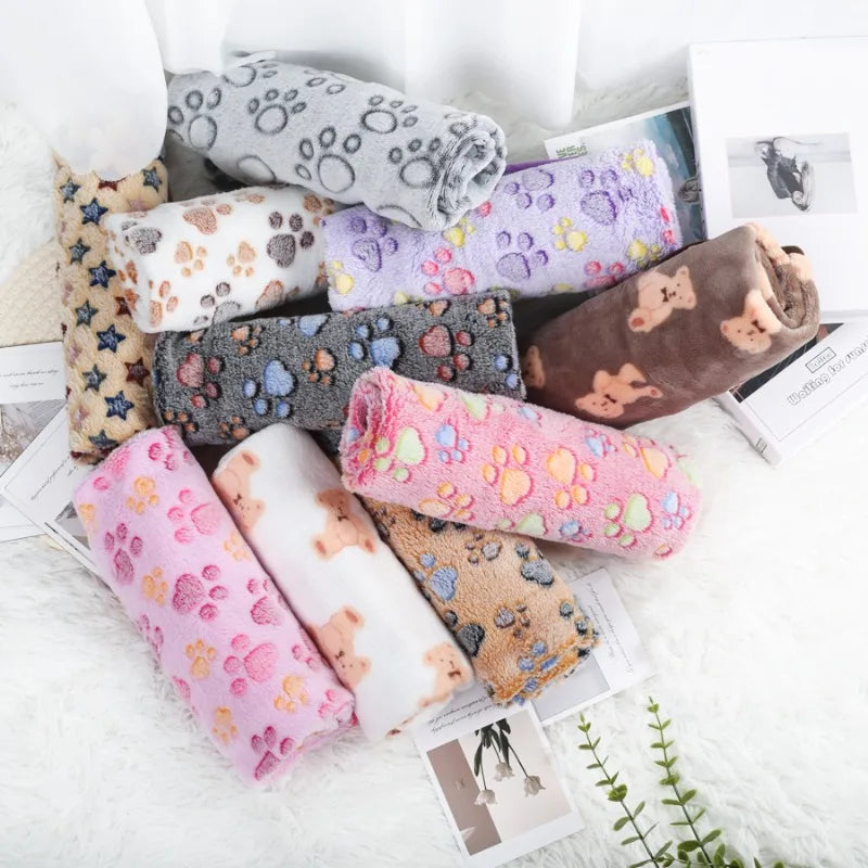 Couverture flanelle empreintes chien et chat – 4 tailles – vue 3 | MonPluto